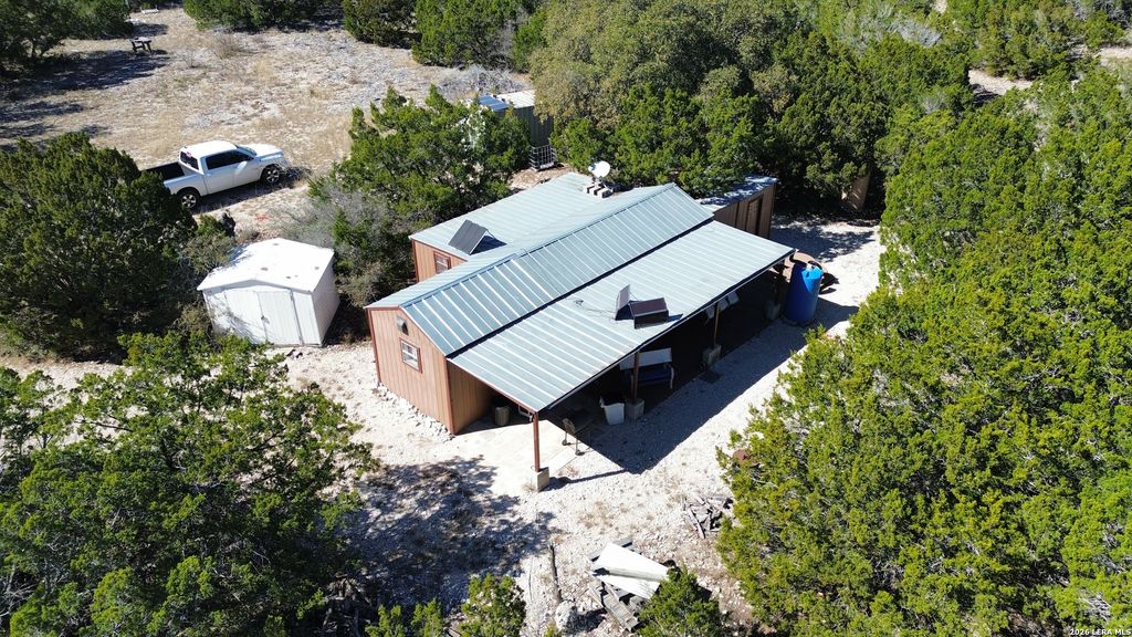 111 SD 58500, Del Rio, TX 78840