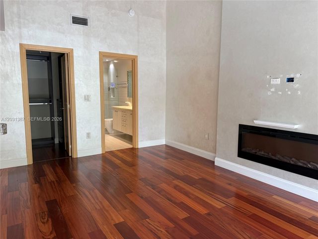 19220 NE 25th Avenue 272B, Miami, FL 33180