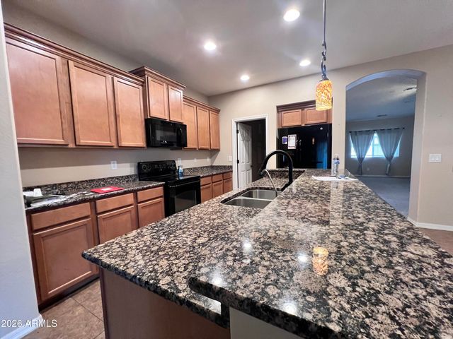 1418 W CRAPE Road, San Tan Valley, AZ 85140