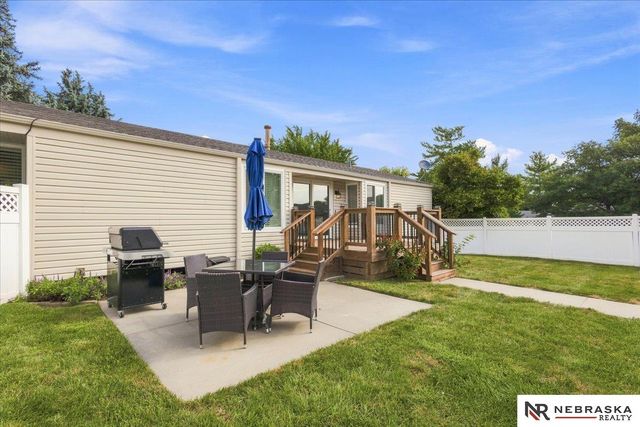 12305 Grey Fawn Drive, Omaha, NE 68154