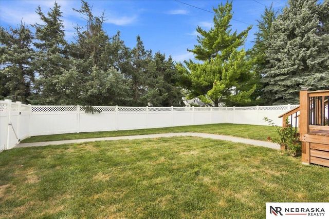 12305 Grey Fawn Drive, Omaha, NE 68154