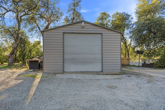 11972 Bella Vista Court, Bella Vista, CA 96008