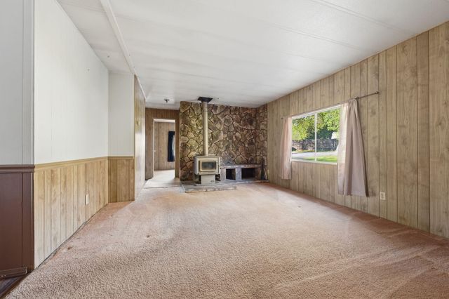 11972 Bella Vista Court, Bella Vista, CA 96008