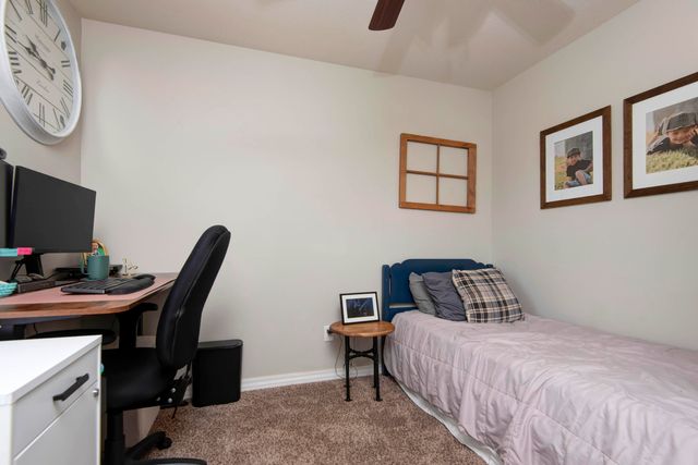 689 N Maplewood Hills Road, Nixa, MO 65714