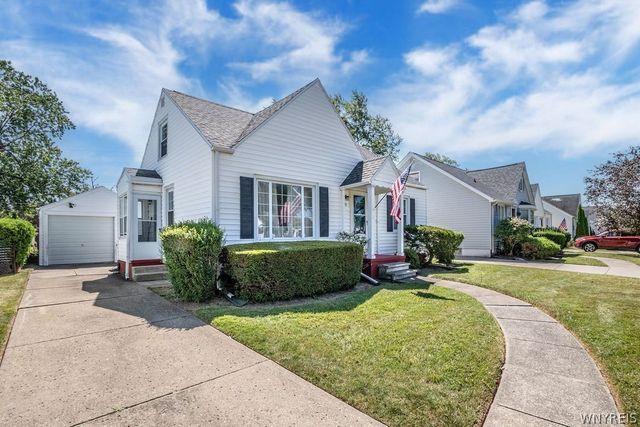 31 Wendover Avenue, Tonawanda, NY 14223