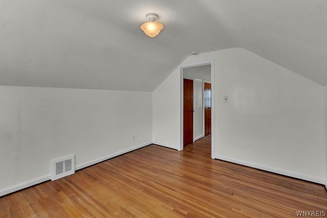 31 Wendover Avenue, Tonawanda, NY 14223