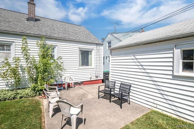31 Wendover Avenue, Tonawanda, NY 14223