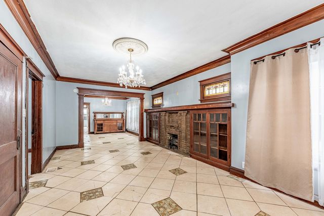 6023 S Talman Avenue, Chicago, IL 60629