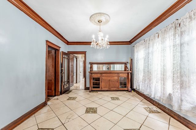 6023 S Talman Avenue, Chicago, IL 60629