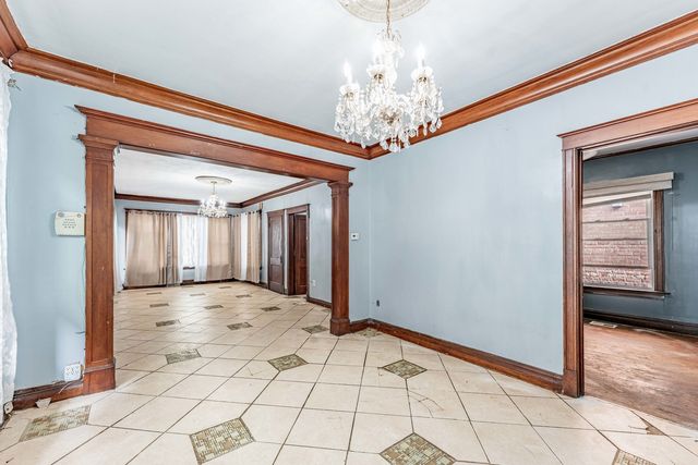 6023 S Talman Avenue, Chicago, IL 60629