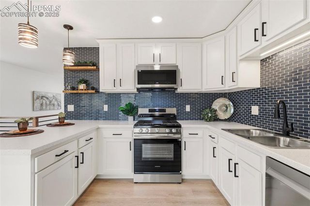 328 Davie Drive, Colorado Springs, CO 80911