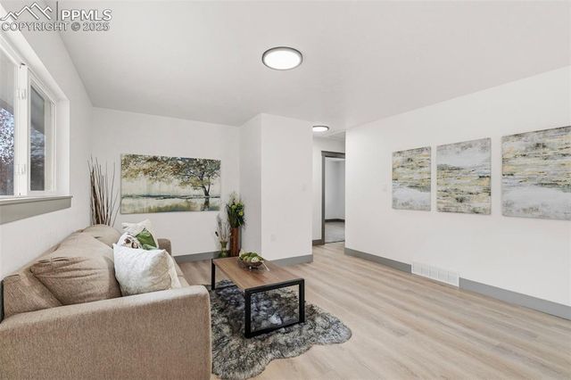 328 Davie Drive, Colorado Springs, CO 80911