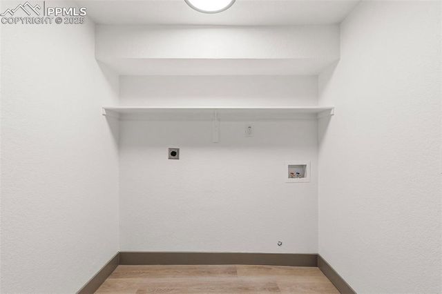 328 Davie Drive, Colorado Springs, CO 80911