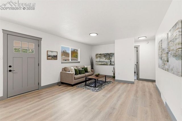 328 Davie Drive, Colorado Springs, CO 80911