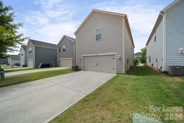 11913 Silverheel Lane, Huntersville, NC 28078