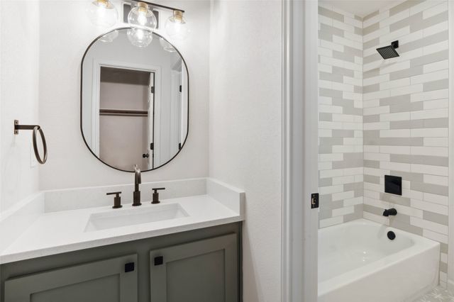 5501 Pandale Valley Drive, Mckinney, TX 75071