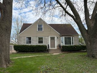 619 N Edgewood Avenue, Lombard, IL 60148