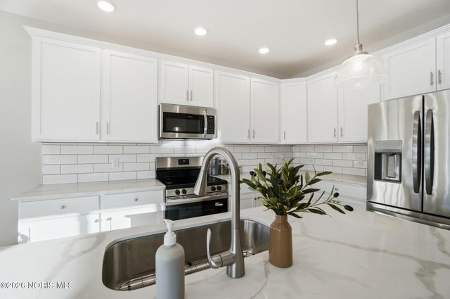 2479 Cross Ridge Road, Perrysburg, OH 43551