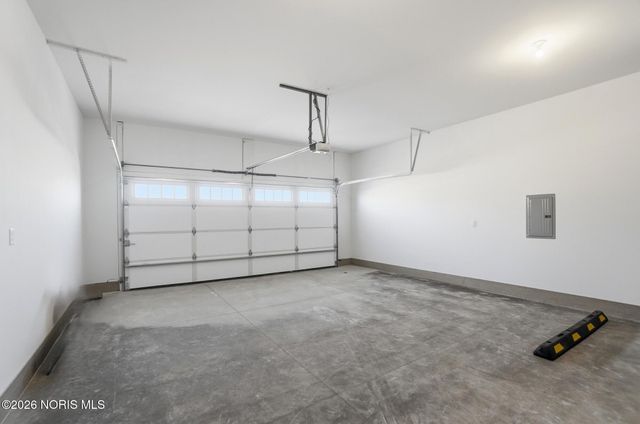 2479 Cross Ridge Road, Perrysburg, OH 43551