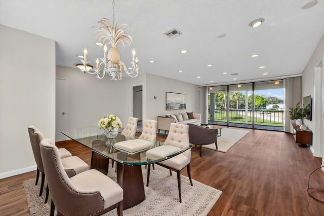 16 SE Turtle Creek Drive E, Jupiter, FL 33469