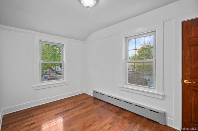 20 Overhill Place 1, Yonkers, NY 11104