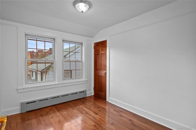 20 Overhill Place 1, Yonkers, NY 11104