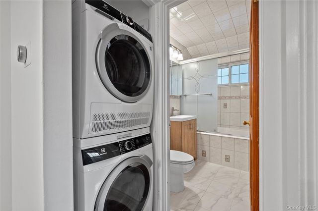 20 Overhill Place 1, Yonkers, NY 11104