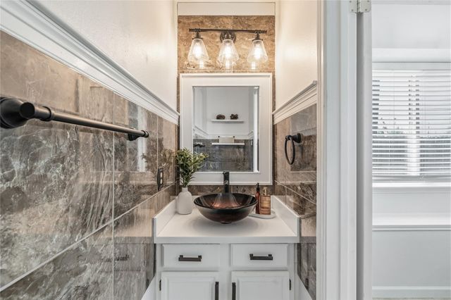 1502 Rushworth Drive, Houston, TX 77014