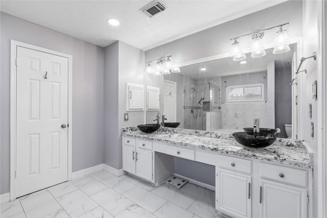 1502 Rushworth Drive, Houston, TX 77014