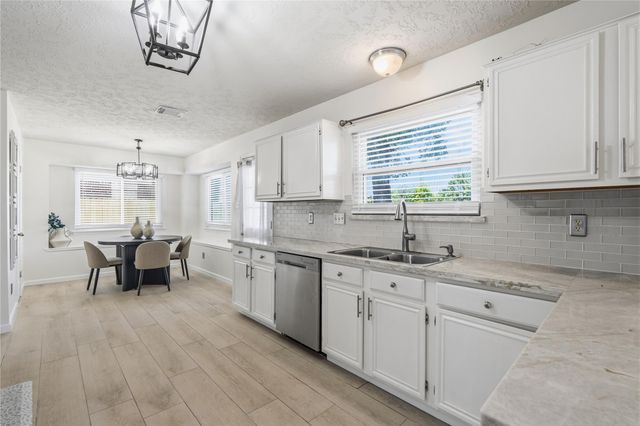 1502 Rushworth Drive, Houston, TX 77014