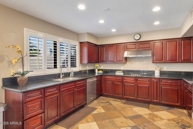 3100 S ROSEMARY Drive, Chandler, AZ 85248