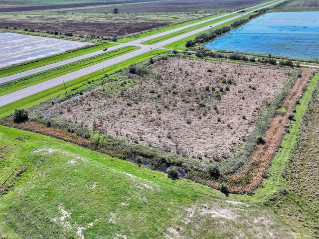 0000 Hwy 73, Hamshire, TX 77622