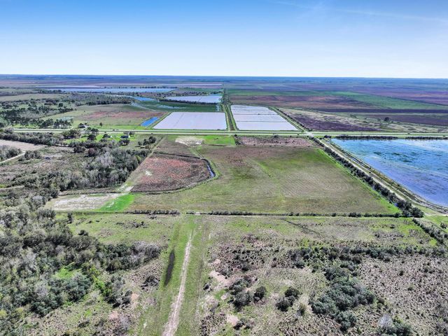 0000 Hwy 73, Hamshire, TX 77622