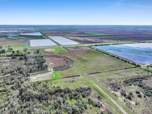 0000 Hwy 73, Hamshire, TX 77622