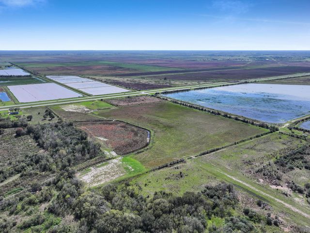 0000 Hwy 73, Hamshire, TX 77622