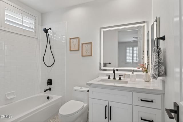 2967 Avenida De Autlan, Camarillo, CA 93010