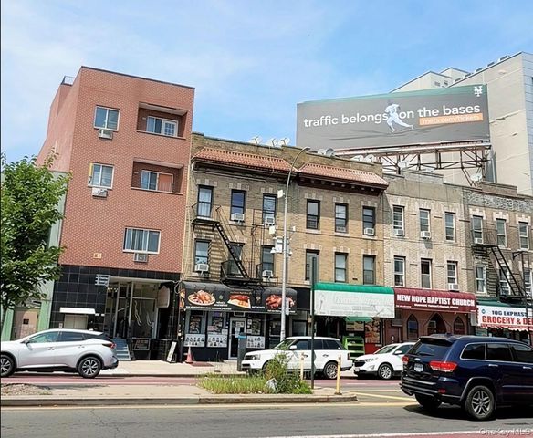 10505 Northern Boulevard 1, Corona, NY 11368