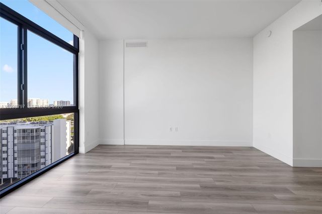 101 Diplomat Pkwy 1002, Hallandale Beach, FL 33009