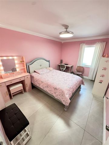 7140 W 15th Ct, Hialeah, FL 33014