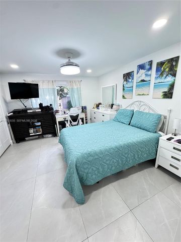 7140 W 15th Ct, Hialeah, FL 33014