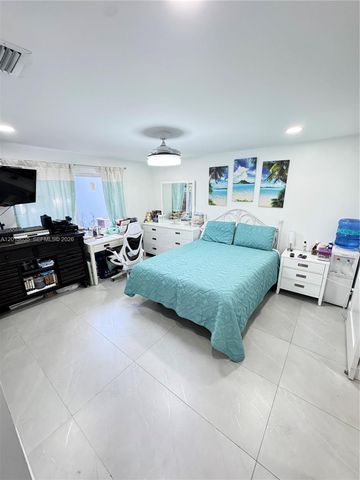 7140 W 15th Ct, Hialeah, FL 33014