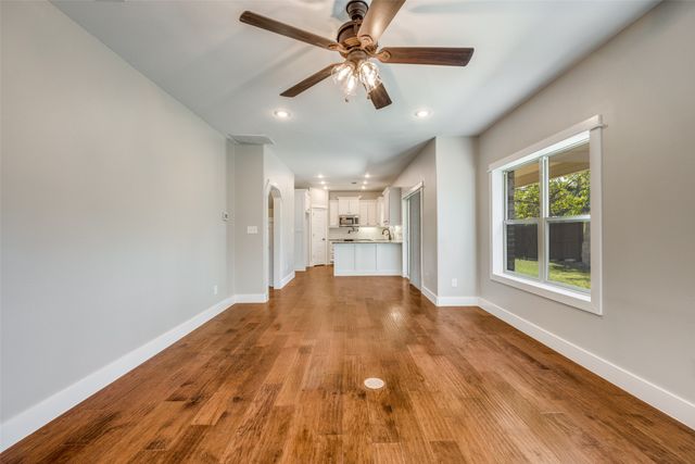 208 Greenway Bend, Pottsboro, TX 75076