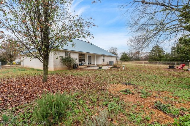 7110 Cardinal Drive, Van Buren, AR 72956