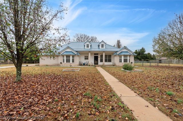 7110 Cardinal Drive, Van Buren, AR 72956