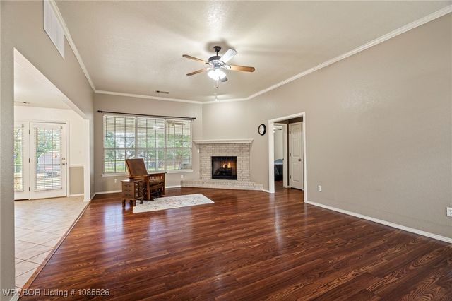 7110 Cardinal Drive, Van Buren, AR 72956