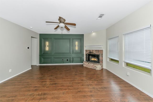 1020 Breeders Cup Drive, Fort Worth, TX 76179