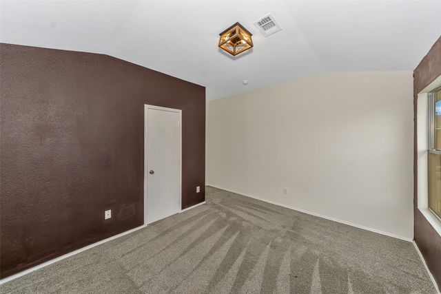 1020 Breeders Cup Drive, Fort Worth, TX 76179