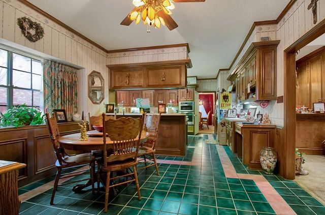 12211 Cypresswood Drive, Houston, TX 77070