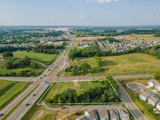 2408 Nashville Hwy, Columbia, TN 38401