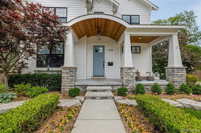 709 S Blair Avenue, Royal Oak, MI 48067